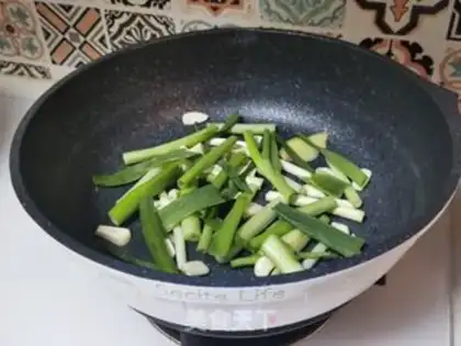 Make Fresh onion chicken step 2