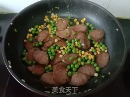 Make Corn green bean fried sausage step 7