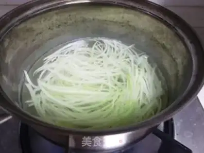 Make radish egg soup step 4