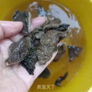 Make Pine-spring sea cucumber pigeon step 0