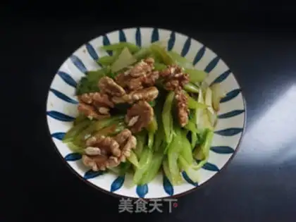 Make Celery with peaches step 9
