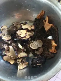Make The chicken leg of the red fungus step 3