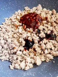 Make Meat and eggplant step 3