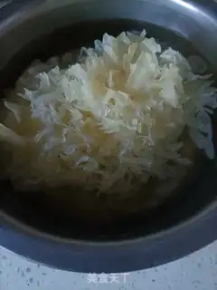 Make Celery and silver ears step 0