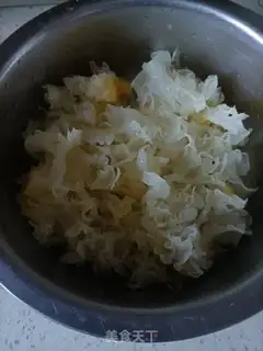 Make Celery and silver ears step 1