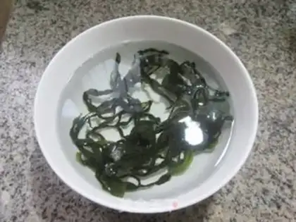 Make The dress and the radish step 1