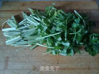 Make Celery and silver ears step 2