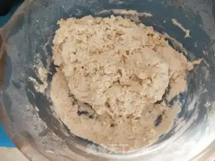 Make Roach-hot bread step 1