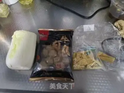 Make Beefball cabbage step 0