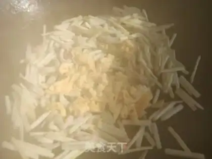 Make White mushroom eggs are fried step 5