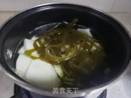 Make Poonmelon sea soup step 4
