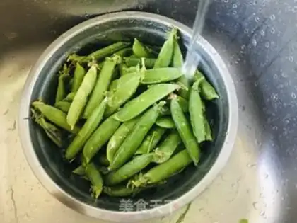 Make Salty peas step 1