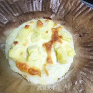 Make Homemade pineapple pizza step 4