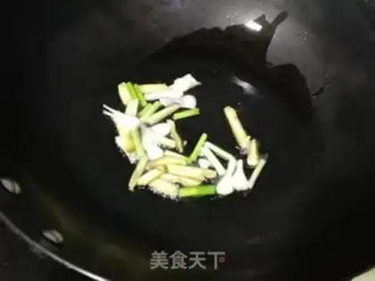 Make Garlic sprouts step 3