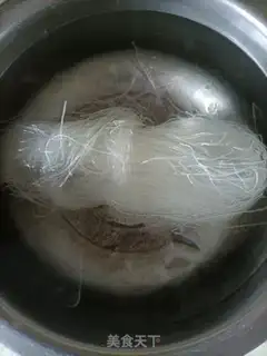 Make Bean sprouts for a fan step 1