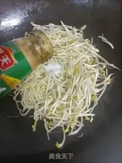 Make Bean sprouts for a fan step 7