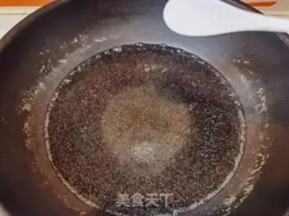 Make Autumn guacamole step 1