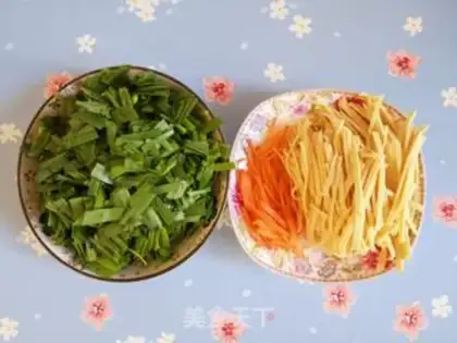 Make Bean-skin carrots step 1
