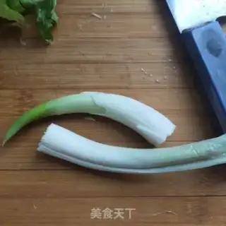 Make Onion oil step 1