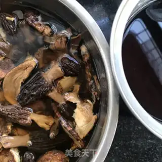 Make Three chickens with lamb belly step 2