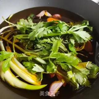 Make Onion oil step 2