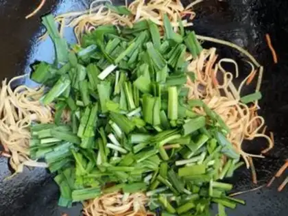 Make Bean-skin carrots step 6