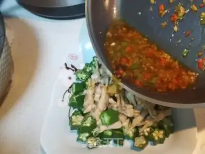 Make Autumn guacamole step 15