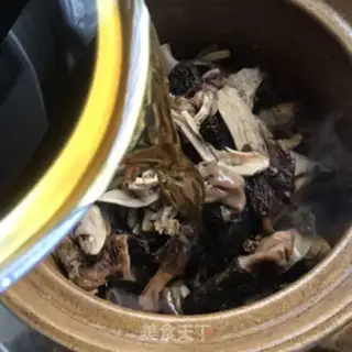Make Three chickens with lamb belly step 6
