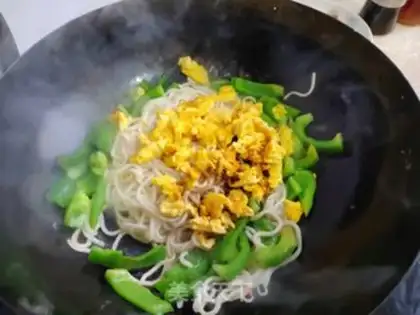 Make Pyramid duck egg noodles step 7