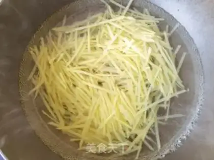 Make Spicy red potatoes step 2