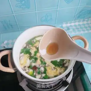 Make Celery-leaf mushroom tofu soup step 10