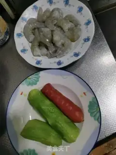 Make Three shrimp balls step 0