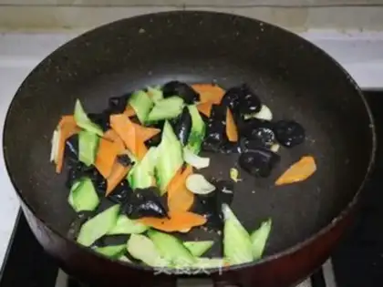 Make Mushu meat step 9