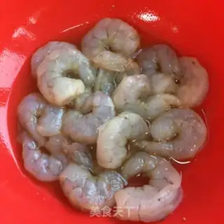 Make Shrimp fried egg pepper step 0