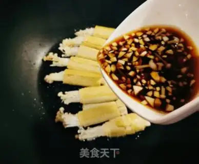 Make Golden mushrooms and bean rolls step 8