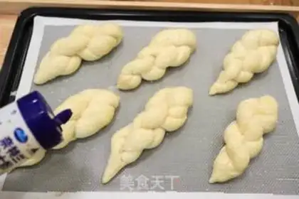 Make Two stale cheesebreads step 9