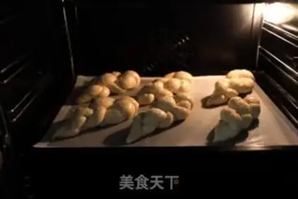 Make Two stale cheesebreads step 10