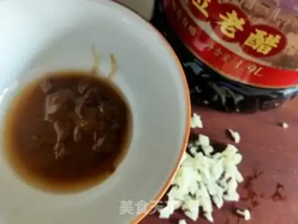 Make Sesame sauce, garlic, celery leaves step 6