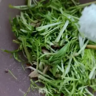 Make A quail with a chrysanthemum step 8