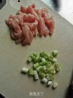 Make Pork ham and powder soup step 1