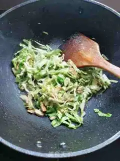 Make Pork ham and powder soup step 5