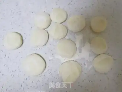 Make A pantry bun step 8