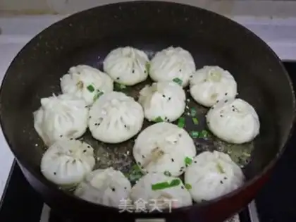 Make A pantry bun step 14