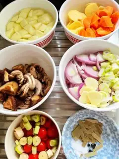 Make Homemade vegetable soup step 1