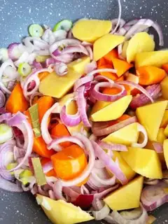 Make Homemade vegetable soup step 5