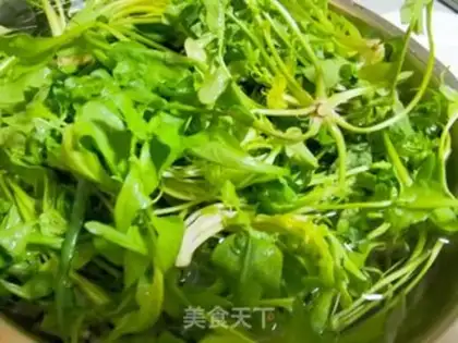 Make ♪ The veggies ♪ step 1