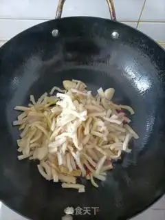 Make Xinjiang spicy, radish step 5