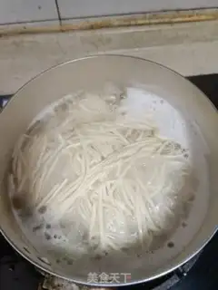 Make Egg noodles step 3