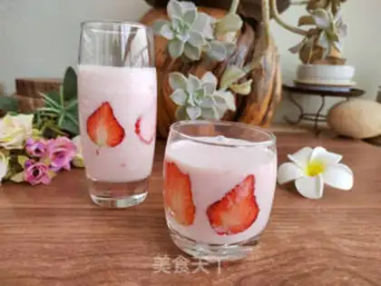 Make Strawberry shakes step 3