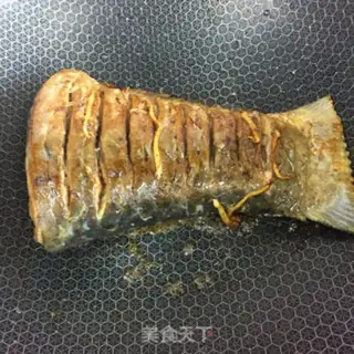 Make Sugar vinegar and fish tails step 3